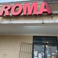 Photo taken at Roma Liquor by Ceslab on 6/29/2021