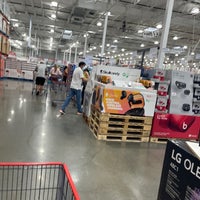 Photo taken at Costco by Ceslab on 1/9/2022