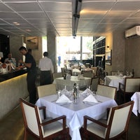 Foto diambil di Bloco C Restaurante oleh Jairo S. pada 9/24/2022