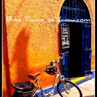 9/30/2013 tarihinde Bike Tours of Limaziyaretçi tarafından Bike Tours of Lima'de çekilen fotoğraf