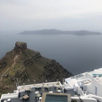 Das Foto wurde bei Sophia Luxury Suites Santorini von Vangie am 4/29/2022 aufgenommen