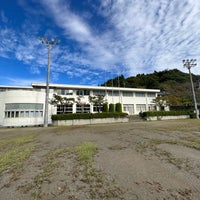 Photo taken at 身延町立下部中学校 by Tsuyoshi M. on 10/8/2022