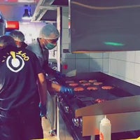 2/22/2017에 Musleh A.님이 160° Burger에서 찍은 사진