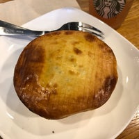 Photo taken at Starbucks by Daryl Y. on 9/27/2019