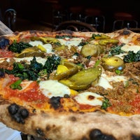 Foto tirada no(a) Coalhouse Pizza por KneeTherapist em 11/30/2017
