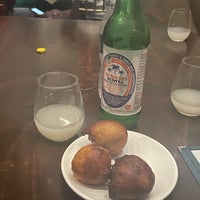 Foto diambil di Buka Nigerian Restaurant oleh Jeeleighanne D. pada 11/6/2022