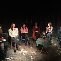 Foto scattata a Tiyatro Kara Kutu da Duygu E. il 12/11/2015