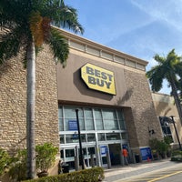 Best Buy Electronics Store In Wellington