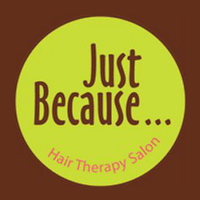 Foto tomada en Just Because Hair Therapy Salon  por Just Because Hair Therapy Salon el 10/2/2013