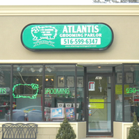 Das Foto wurde bei Atlantis Grooming Parlor von Atlantis Grooming Parlor am 10/2/2013 aufgenommen