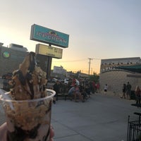 Photo taken at Armadillos Ice Cream Shoppe by Eric G. on 8/13/2019