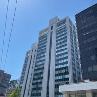 Photo taken at Yurakucho Denki Building by Junya Y. on 4/15/2021