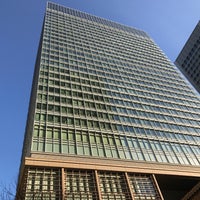 Photo taken at 三菱UFJ信託銀行本店ビル by Junya Y. on 1/5/2017
