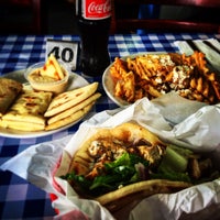 Photo taken at Nikos Gyros by Andrew L. on 7/26/2016