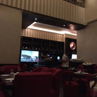รูปภาพถ่ายที่ Olivia Restaurant โดย Jamal A. เมื่อ 6/1/2015