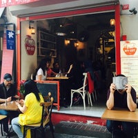 Das Foto wurde bei NY-IST Cafe von Batu Ö. am 5/25/2016 aufgenommen