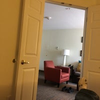 Das Foto wurde bei Residence Inn Arlington von George J. am 6/20/2018 aufgenommen