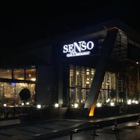 Foto tomada en Senso Cafe &amp;amp; Restaurant  por Kemal D. el 1/2/2017