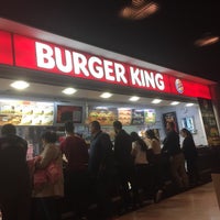 Photo taken at Burger King by Erenay G. on 10/22/2016