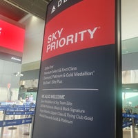 Photo taken at Check-in Delta Airlines by Vanessa L. on 4/12/2023