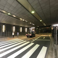 Photo taken at 乃木坂トンネル by Hiroyasu M. on 5/12/2017