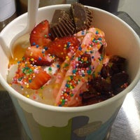 Photo taken at Story In A Cup - Premium Self Serve Frozen Yoghurt by Melissa T. on 12/12/2013