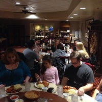 12/31/2013 tarihinde Marcel S.ziyaretçi tarafından Golden Dragon Restaurant'de çekilen fotoğraf