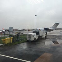 Das Foto wurde bei Blackbushe Airport von Gary D. am 1/2/2016 aufgenommen