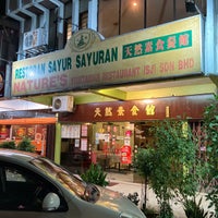 Foto tirada no(a) Fresh Nature&amp;#39;s Vegetarian Restaurant por TC Boi em 4/18/2021