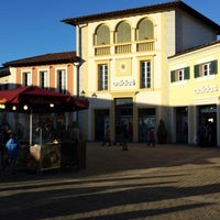 outlet serravalle adidas