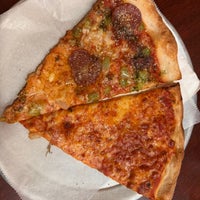 Снимок сделан в Luigi&amp;#39;s Pizza пользователем Sage 1/23/2024