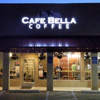 11/2/2014 tarihinde Cafe Bella Coffeeziyaretçi tarafından Cafe Bella Coffee'de çekilen fotoğraf