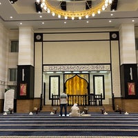 Photo taken at Bani Hashim Mosque by Abdullah on 8/6/2022