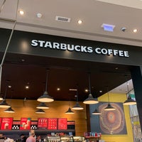Photo taken at Starbucks by Abdullah on 11/15/2019