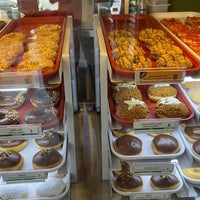 Photo taken at Krispy Kreme by Abdullah on 4/4/2023