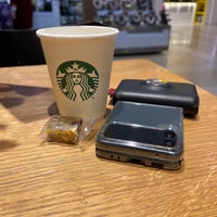 Foto diambil di Starbucks oleh Abdullah pada 5/16/2022