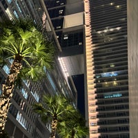 Снимок сделан в Waldorf Astoria Dubai International Financial Centre пользователем Abdullah 3/28/2024