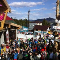 รูปภาพถ่ายที่ Grelka Apres Ski Bar โดย Костя К. เมื่อ 4/20/2013