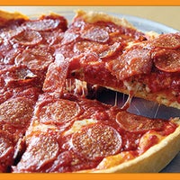 Foto diambil di Kennedy&amp;#39;s Chicago Pizza oleh Kennedy&amp;#39;s Chicago Pizza pada 10/7/2013