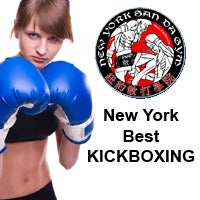 10/8/2013 tarihinde NY Best Kickboxingziyaretçi tarafından NY Best Kickboxing'de çekilen fotoğraf