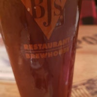 Photo taken at BJ&amp;#39;s Restaurant &amp;amp; Brewhouse by Duane on 12/16/2019