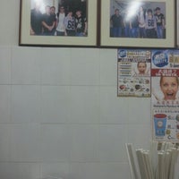 Foto tirada no(a) Restoran Yi Xin Bak Kut Teh por John M. em 12/7/2012