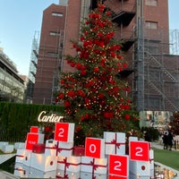 Photo taken at Cartier by mizutama s. on 1/3/2022