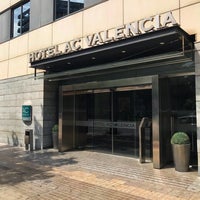 รูปภาพถ่ายที่ AC Hotel Valencia โดย Olga E. เมื่อ 9/14/2018