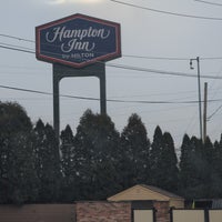 Foto diambil di Hampton Inn by Hilton oleh Lynne S. pada 1/14/2024