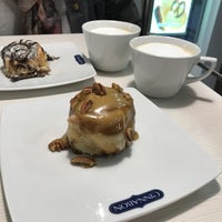 Photo taken at Cinnabon by Катя Р. on 6/14/2018