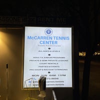Photo taken at McCarren Tennis Courts by Flávio R. on 12/28/2022
