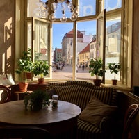 Photo taken at Café Alte Löwenapotheke by Thilo S. on 10/5/2017