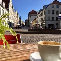 รูปภาพถ่ายที่ Café Alte Löwenapotheke โดย Thilo S. เมื่อ 10/5/2017