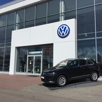 Photo taken at Volkswagen Медведь-Запад by Антон Ч. on 7/10/2017